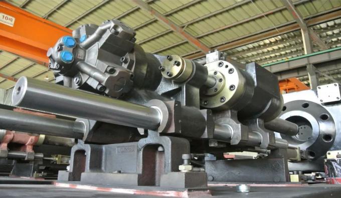 Máquina da modelagem por injeção