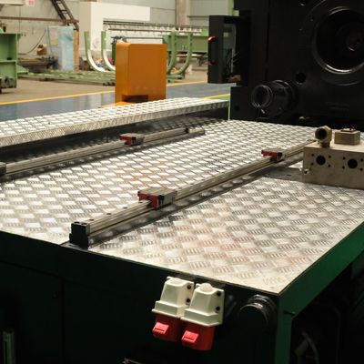 Plastic Basin Injection Molding Machine Making Horizontal Yellow 480t Sturdy Durable Support Customization