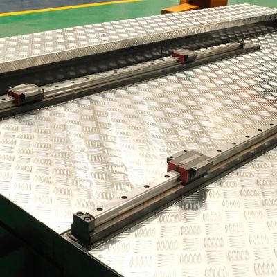 Customizable Highly Responsive Production Flower Pot OUCO 550T Servo Hydraulic Injection Molding Machine