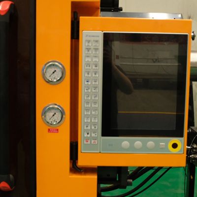 550T Horizontal Injection Molding Machine For Manufacturing Plastic Chair