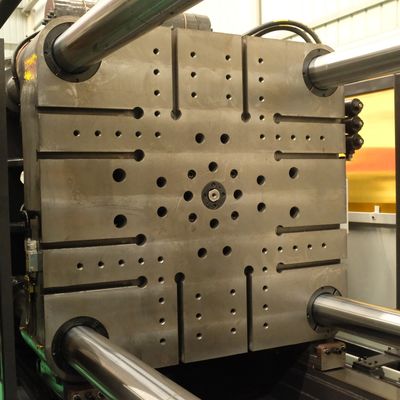 550T Orange Injection Molding Machine For Production Of Plastic Chairs